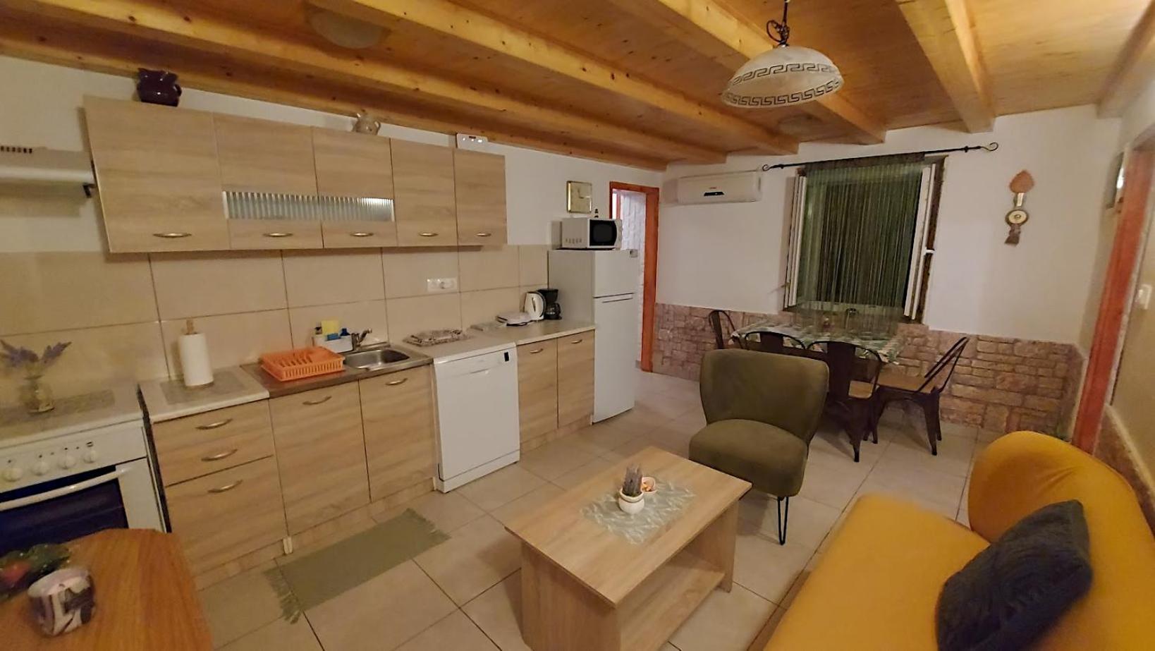 Holiday House Letizia Премантура Экстерьер фото