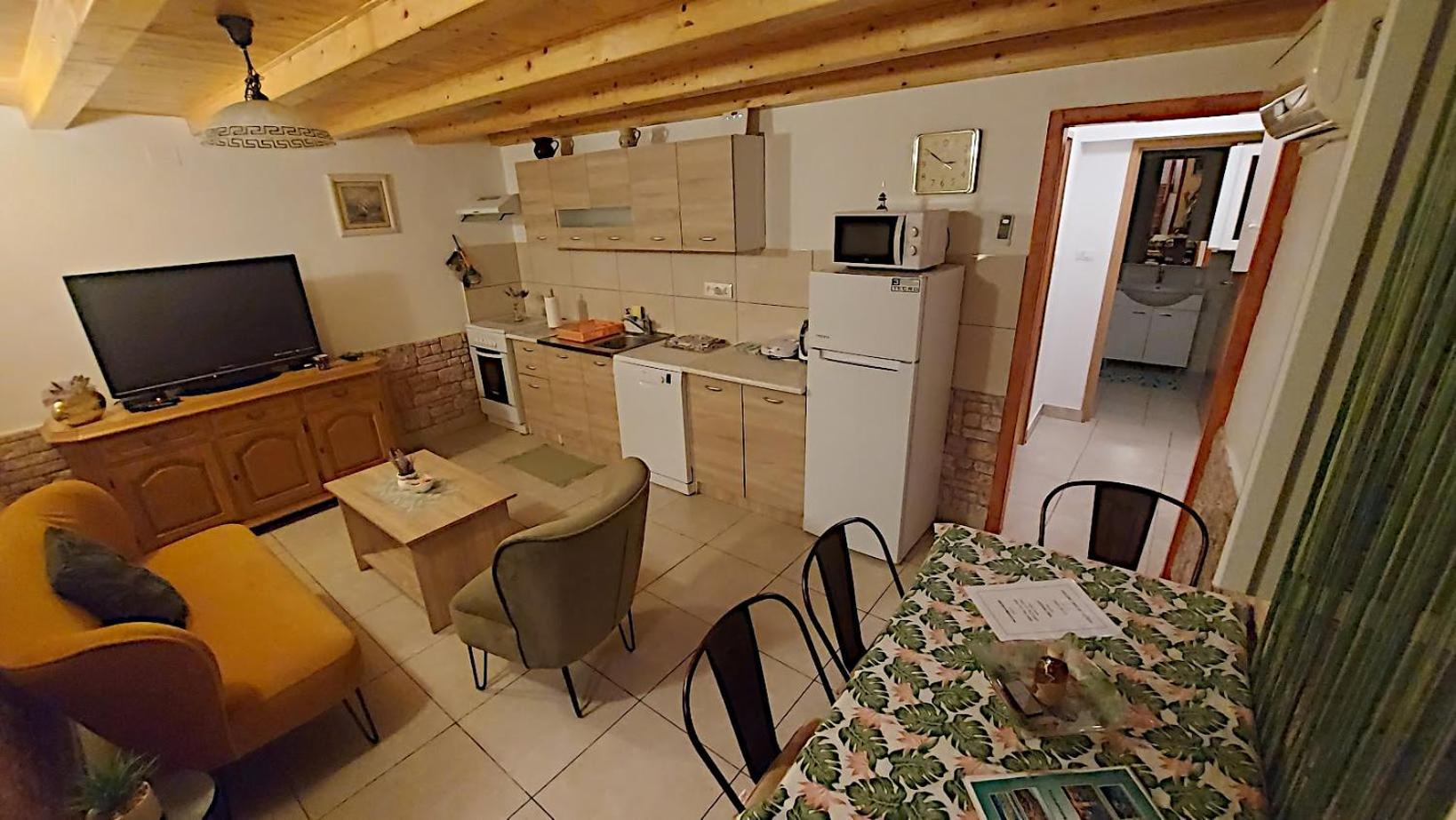 Holiday House Letizia Премантура Экстерьер фото