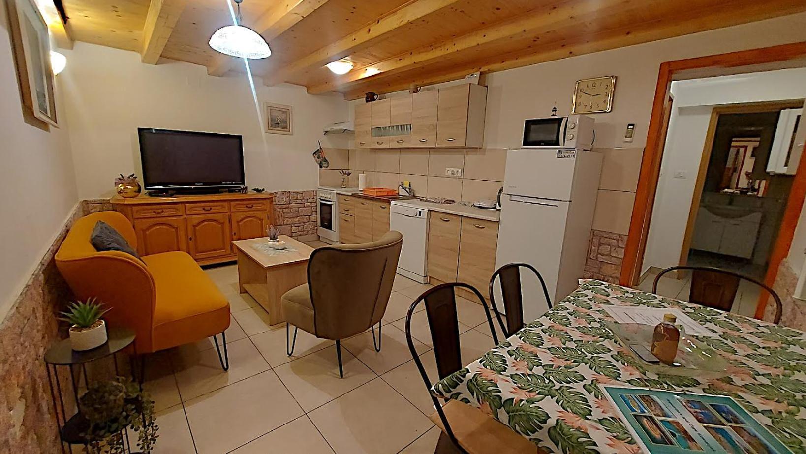 Holiday House Letizia Премантура Экстерьер фото